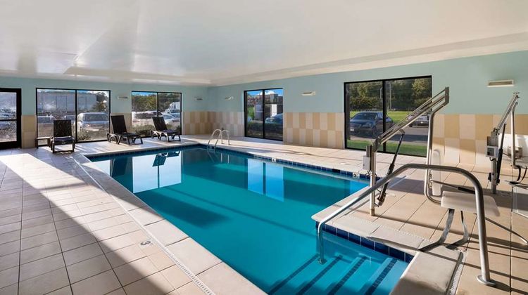 Comfort Suites Suffolk-Chesapeake Pool