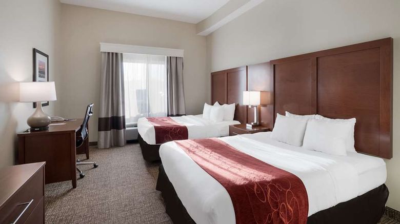 <b>Comfort Suites Suffolk-Chesapeake Suite</b>. Images powered by <a href="https://iceportal.shijigroup.com/" title="IcePortal" target="_blank">IcePortal</a>.