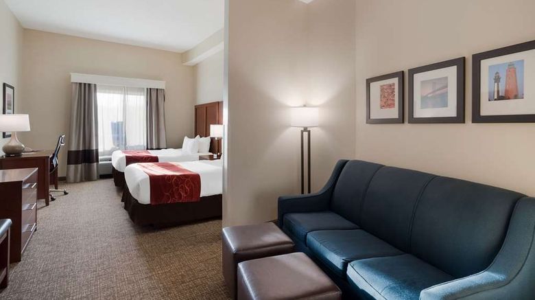 <b>Comfort Suites Suffolk-Chesapeake Suite</b>. Images powered by <a href="https://iceportal.shijigroup.com/" title="IcePortal" target="_blank">IcePortal</a>.