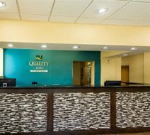 Quality Inn Manassas Lobby
