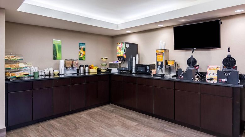 <b>Quality Inn Manassas Restaurant</b>. Images powered by <a href="https://iceportal.shijigroup.com/" title="IcePortal" target="_blank">IcePortal</a>.