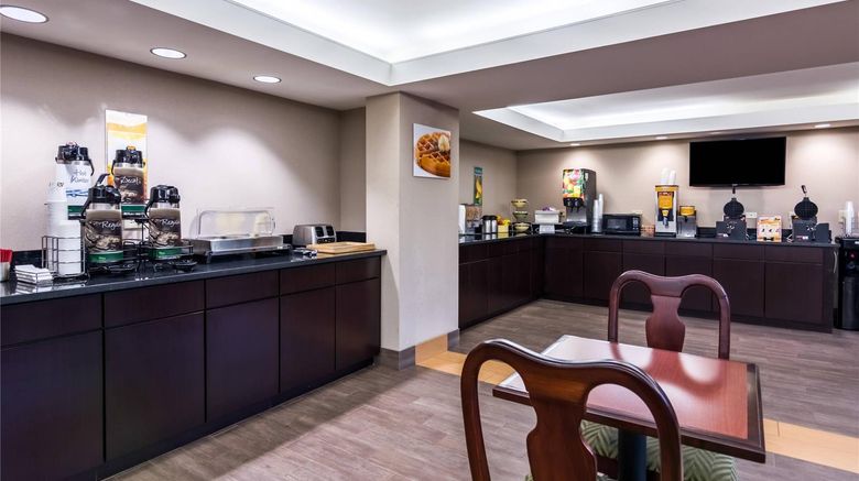 <b>Quality Inn Manassas Restaurant</b>. Images powered by <a href="https://iceportal.shijigroup.com/" title="IcePortal" target="_blank">IcePortal</a>.