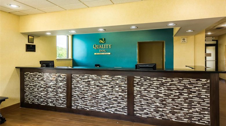 <b>Quality Inn Manassas Lobby</b>. Images powered by <a href="https://iceportal.shijigroup.com/" title="IcePortal" target="_blank">IcePortal</a>.