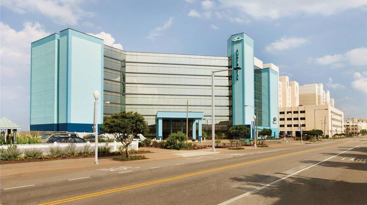 Surfbreak Oceanfront, an Ascend Hotel Exterior