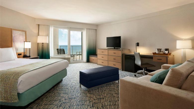 <b>Surfbreak Oceanfront, an Ascend Hotel Room</b>. Images powered by <a href="https://iceportal.shijigroup.com/" title="IcePortal" target="_blank">IcePortal</a>.