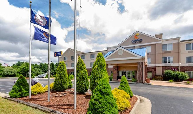 Comfort Inn - Hillsville Exterior