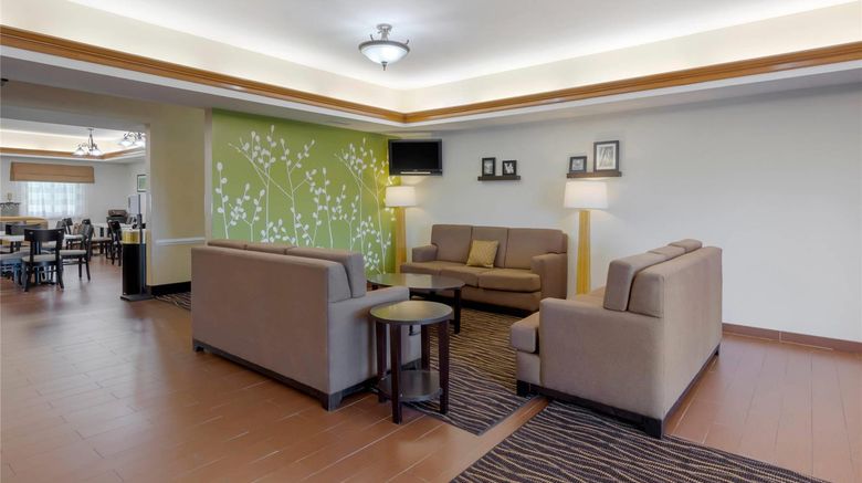 <b>Sleep Inn & Suites At Fort Lee Lobby</b>. Images powered by <a href="https://iceportal.shijigroup.com/" title="IcePortal" target="_blank">IcePortal</a>.