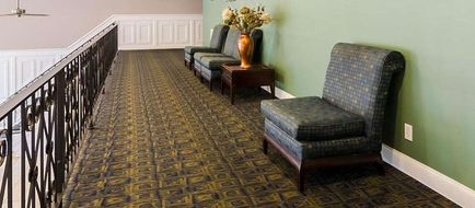 Rodeway Inn & Suites Central Lobby