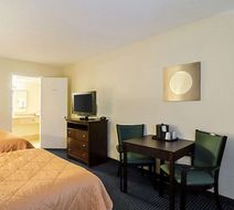 Rodeway Inn & Suites Central Room