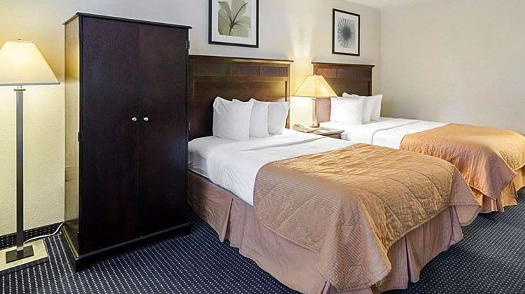 Rodeway Inn & Suites Central Room