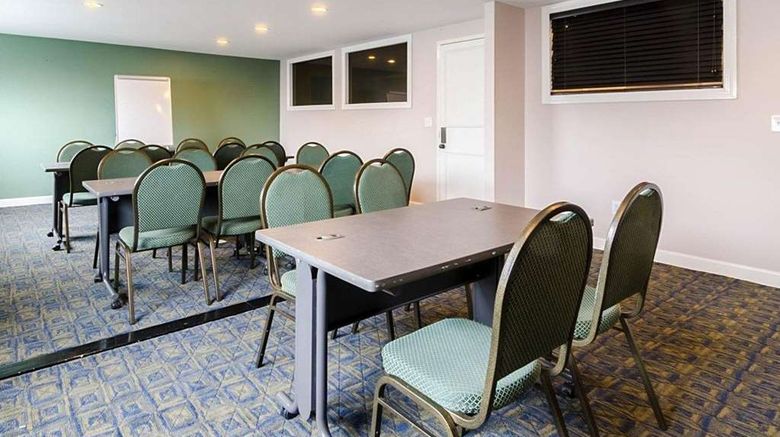 <b>Rodeway Inn & Suites Central Meeting</b>. Images powered by <a href="https://iceportal.shijigroup.com/" title="IcePortal" target="_blank">IcePortal</a>.