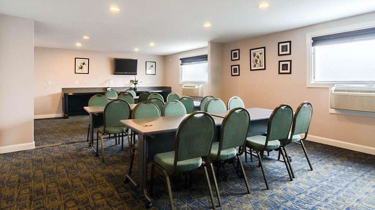 Rodeway Inn & Suites Central Meeting