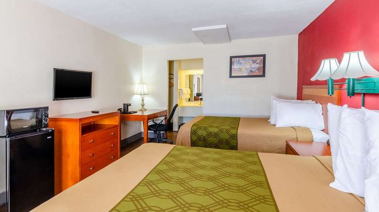 <b>Econo Lodge Martinsville Room</b>. Images powered by <a href="https://iceportal.shijigroup.com/" title="IcePortal" target="_blank">IcePortal</a>.