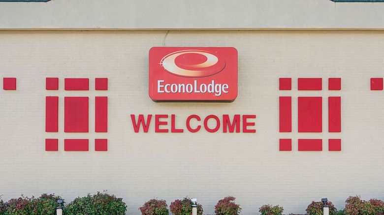 <b>Econo Lodge Martinsville Exterior</b>. Images powered by <a href="https://iceportal.shijigroup.com/" title="IcePortal" target="_blank">IcePortal</a>.
