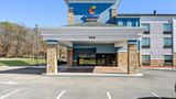Comfort Suites Salem Exterior