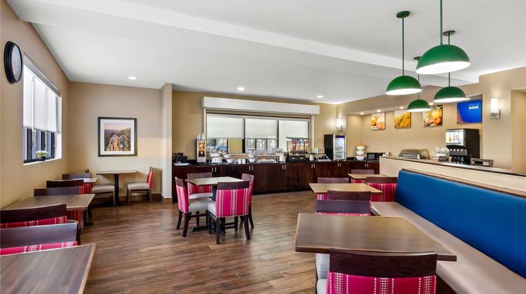Comfort Suites Salem Restaurant