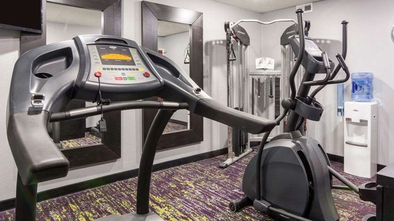 <b>Quality Inn & Suites, Ashland Health</b>. Images powered by <a href="https://iceportal.shijigroup.com/" title="IcePortal" target="_blank">IcePortal</a>.