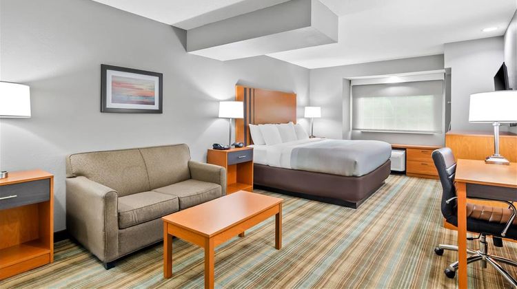 Quality Inn & Suites Bristol Suite