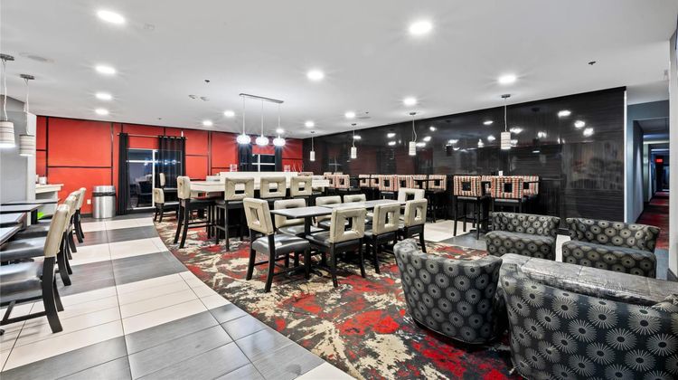 Comfort Suites Historic Area Restaurant