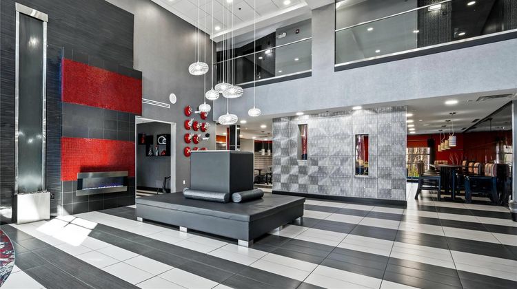 Comfort Suites Historic Area Lobby