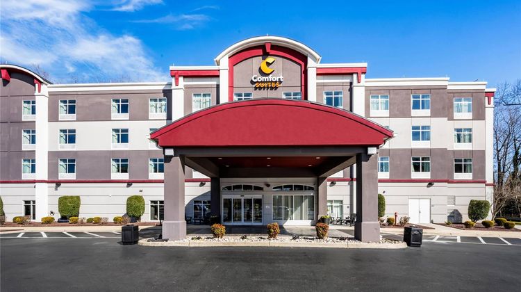 Comfort Suites Historic Area Exterior