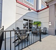 Comfort Suites Historic Area Exterior