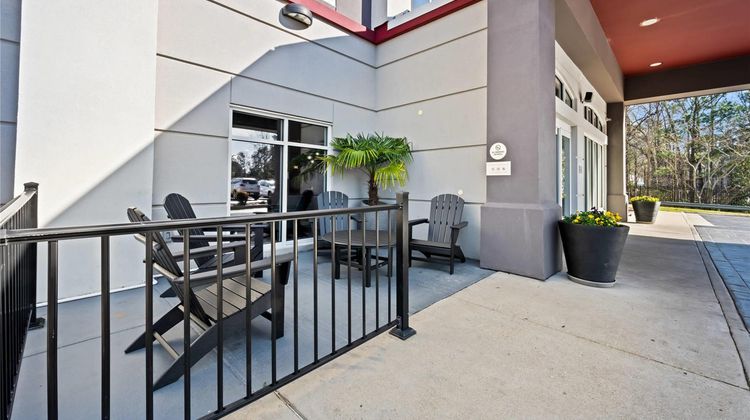 Comfort Suites Historic Area Exterior