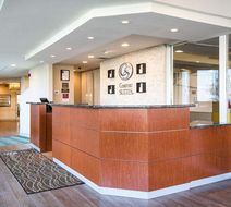 Comfort Suites Beachfront Lobby