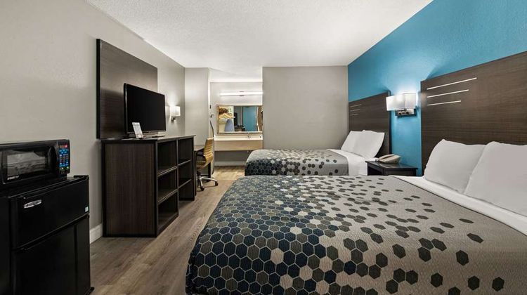 Rodeway Inn Richmond West End Room