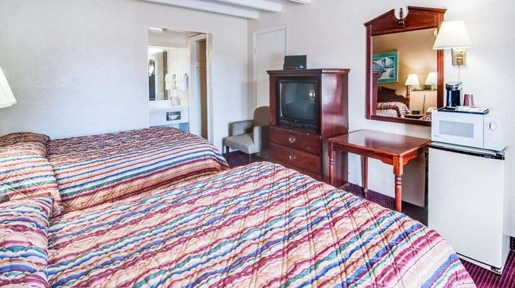 Econo Lodge Galax Room