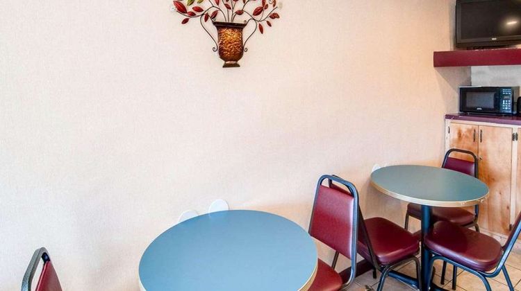 Visitors Inn Restaurant