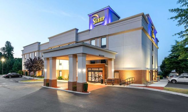 Sleep Inn & Suites Exterior