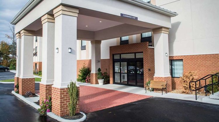 Sleep Inn & Suites Exterior