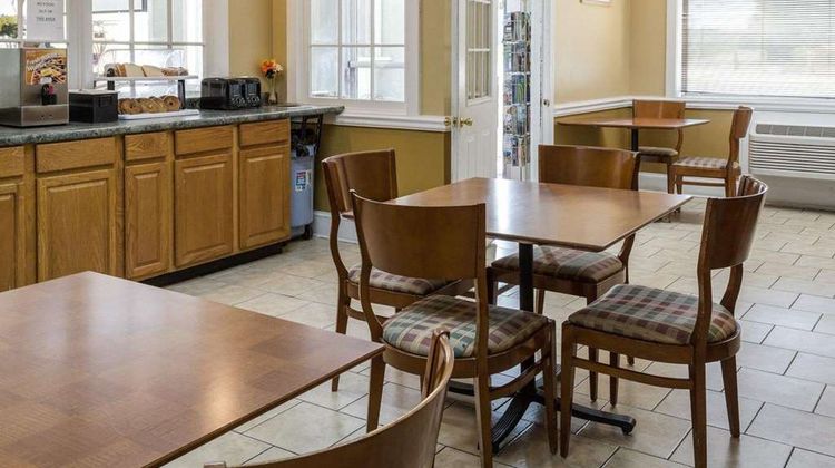 Rodeway Inn Colonial Heights I-95 Restaurant