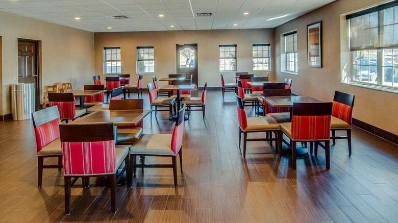 <b>Comfort Inn and Suites Restaurant</b>. Images powered by <a href="https://iceportal.shijigroup.com/" title="IcePortal" target="_blank">IcePortal</a>.