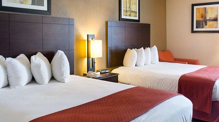 Quality Inn & Suites Room