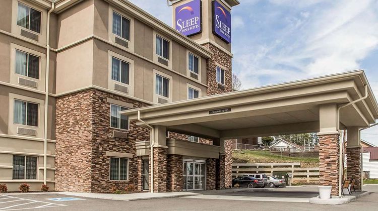 Sleep Inn and Suites Clintwood Exterior