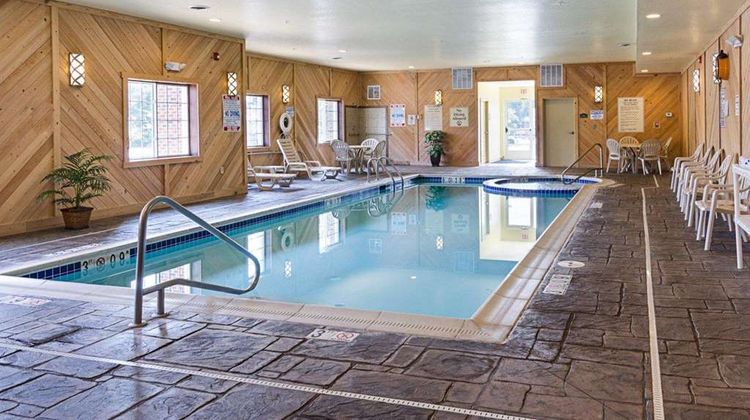 Comfort Inn & Suites Pool