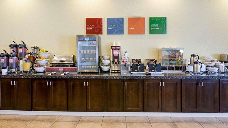 Comfort Inn and Suites Orange Montpelier Restaurant