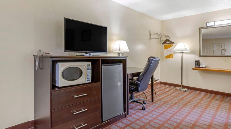 Econo Lodge Woodstock Room