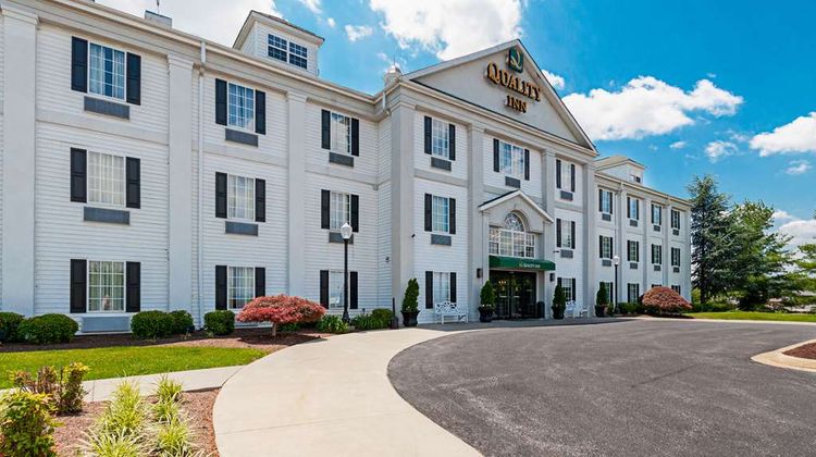 Quality Inn Exterior
