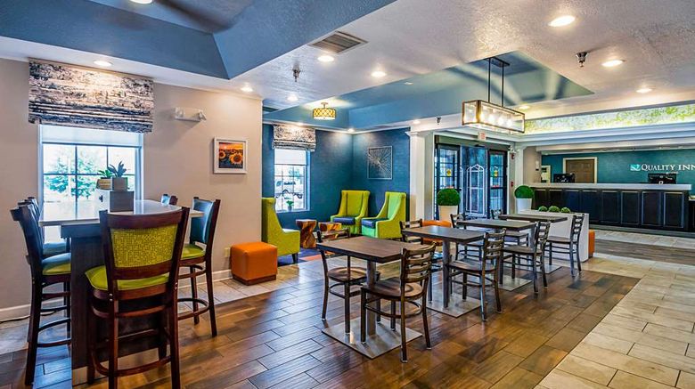 <b>Quality Inn Restaurant</b>. Images powered by <a href="https://iceportal.shijigroup.com/" title="IcePortal" target="_blank">IcePortal</a>.