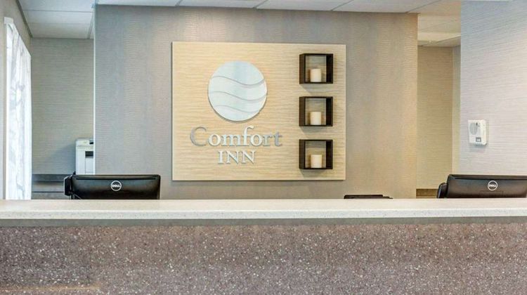 Comfort Williamsburg Historic Area Lobby