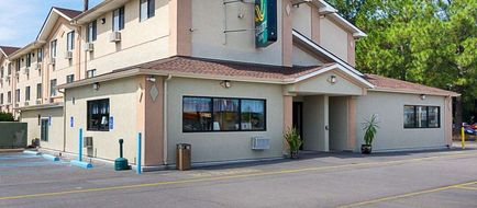 Quality Inn Chesapeake Exterior