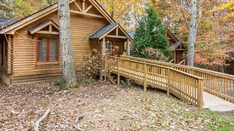 <b>Bluegreen Vacations Shenandoah Crossing Exterior</b>. Images powered by <a href="https://iceportal.shijigroup.com/" title="IcePortal" target="_blank">IcePortal</a>.
