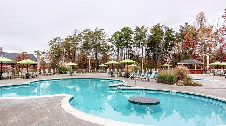 <b>Bluegreen Vacations Shenandoah Crossing Pool</b>. Images powered by <a href="https://iceportal.shijigroup.com/" title="IcePortal" target="_blank">IcePortal</a>.