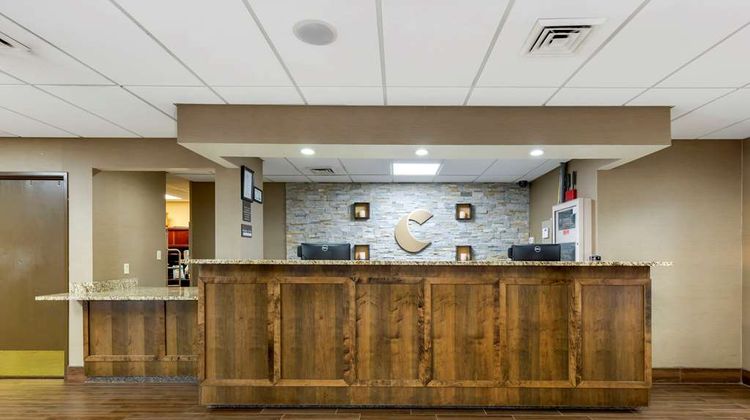Comfort Suites Fredericksburg South Lobby