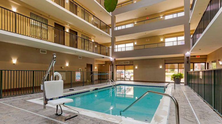 <b>Comfort Suites Fredericksburg South Pool</b>. Images powered by <a href="https://iceportal.shijigroup.com/" title="IcePortal" target="_blank">IcePortal</a>.