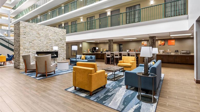 <b>Comfort Suites Near Potomac Mills Lobby</b>. Images powered by <a href="https://iceportal.shijigroup.com/" title="IcePortal" target="_blank">IcePortal</a>.