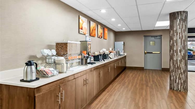 Comfort Suites Near Potomac Mills Restaurant